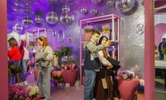 News image: Prachtige startweek in Keukenhof: de hyacintenshow in disco vibe was een succes!